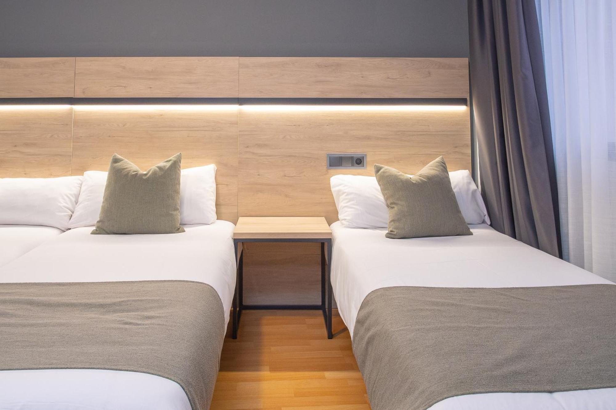 Vtz Hotel El Principe Сарагоса Екстериор снимка