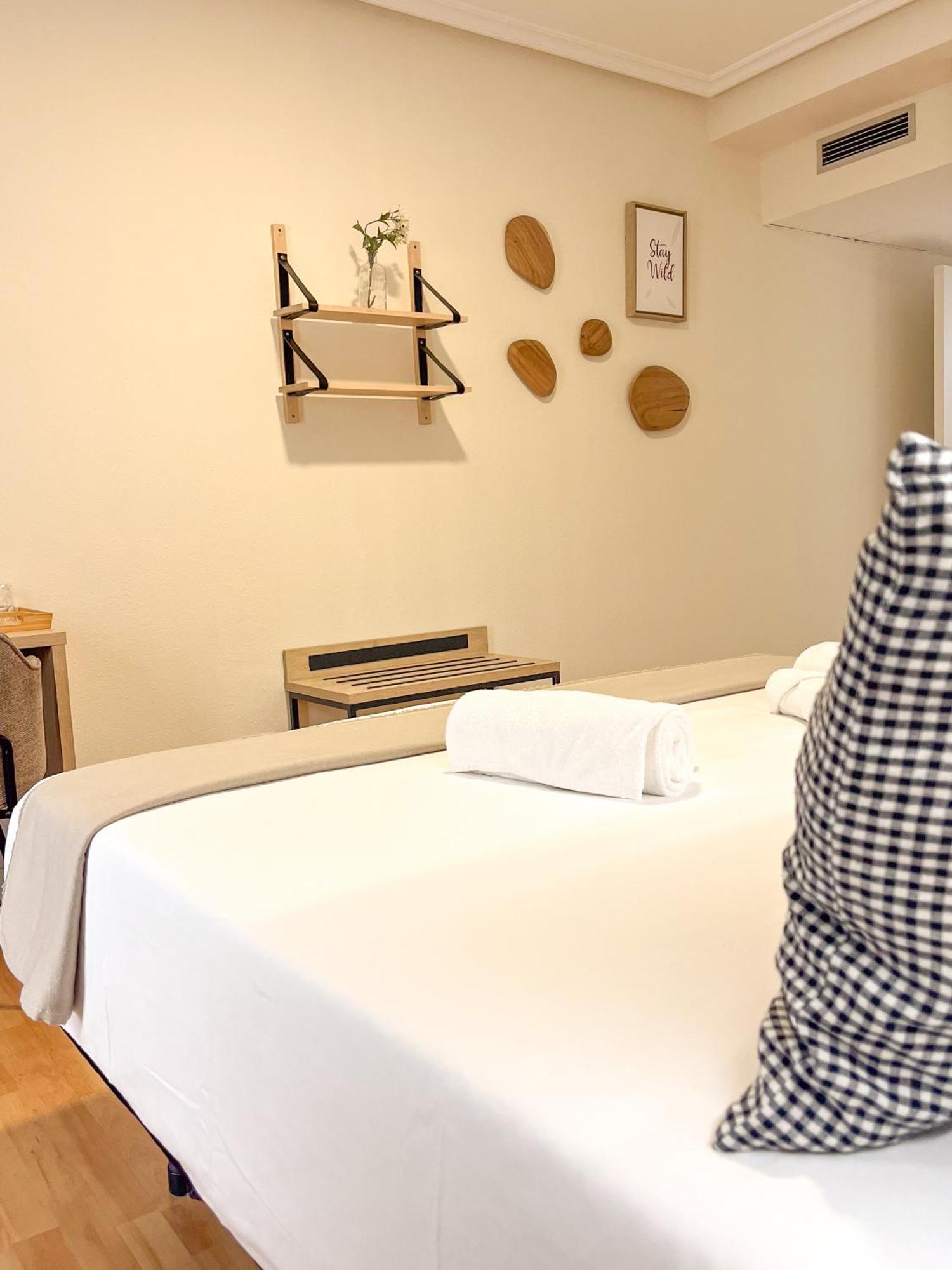 Vtz Hotel El Principe Сарагоса Екстериор снимка