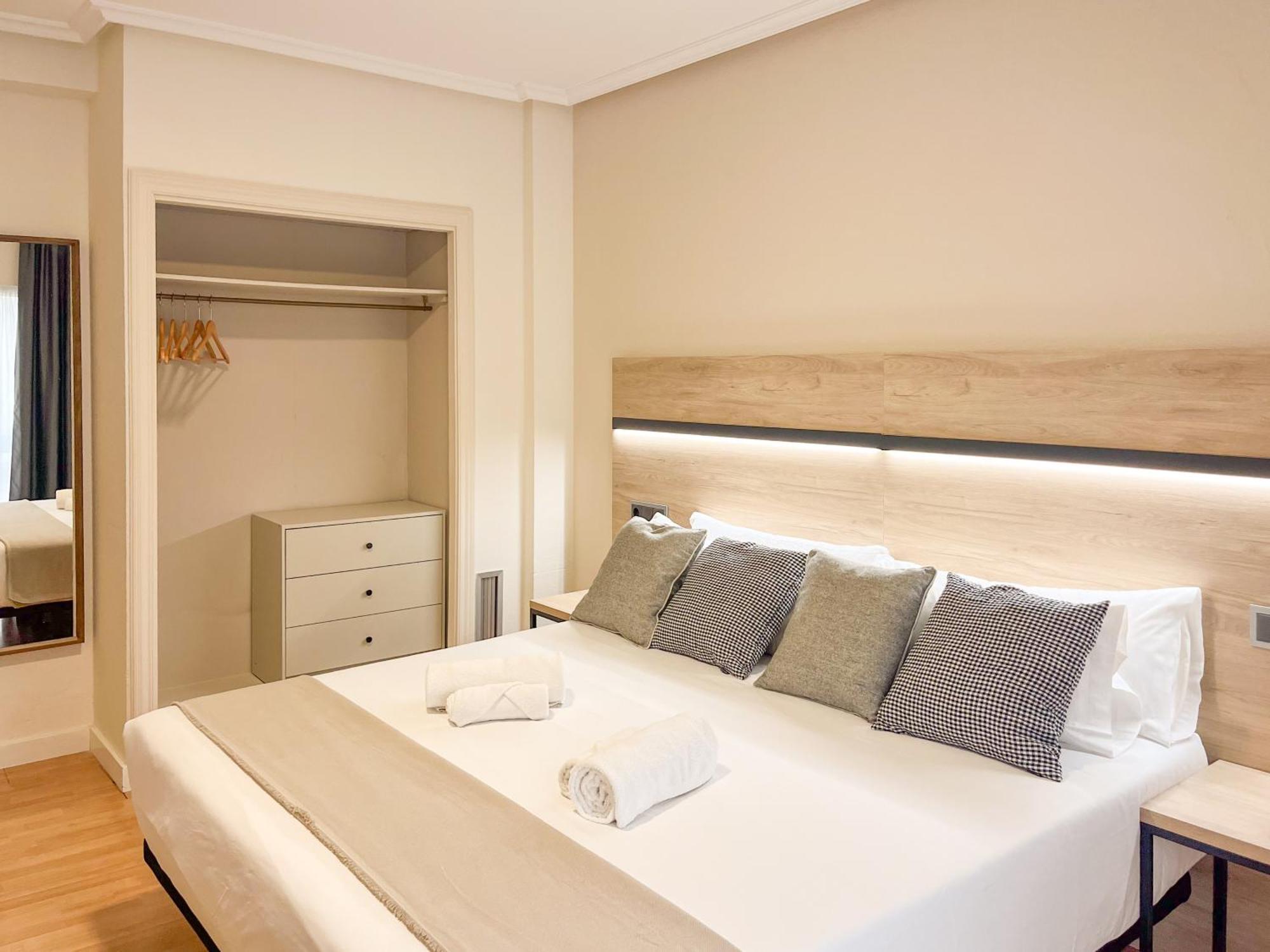 Vtz Hotel El Principe Сарагоса Екстериор снимка